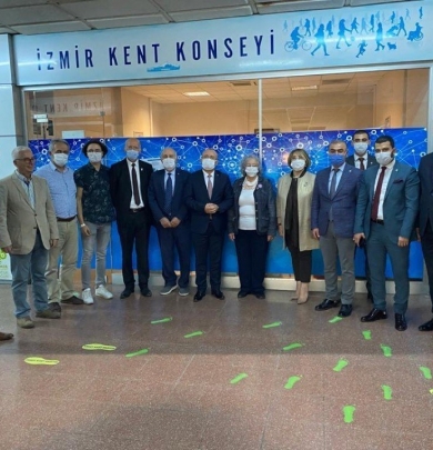 Yönetim Kurulundan İzmir Kent Konseyi'ne Ziyaret